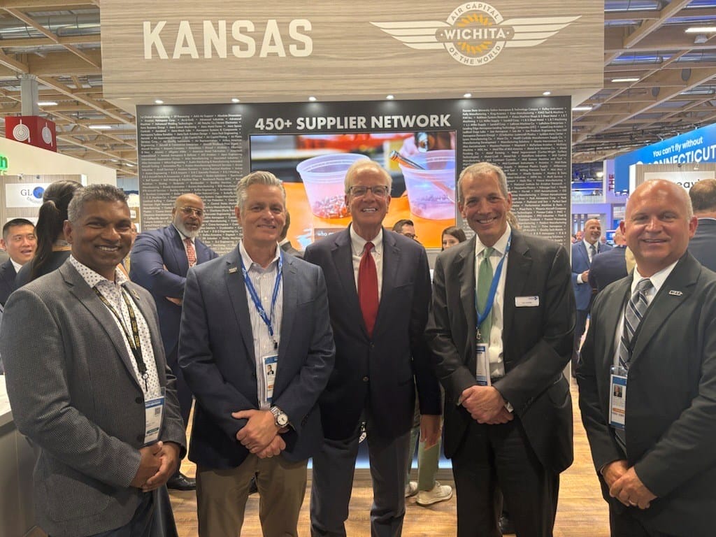 Hexcel and NIAR Expand Collaboration with Hexcel Application Center in Kansas